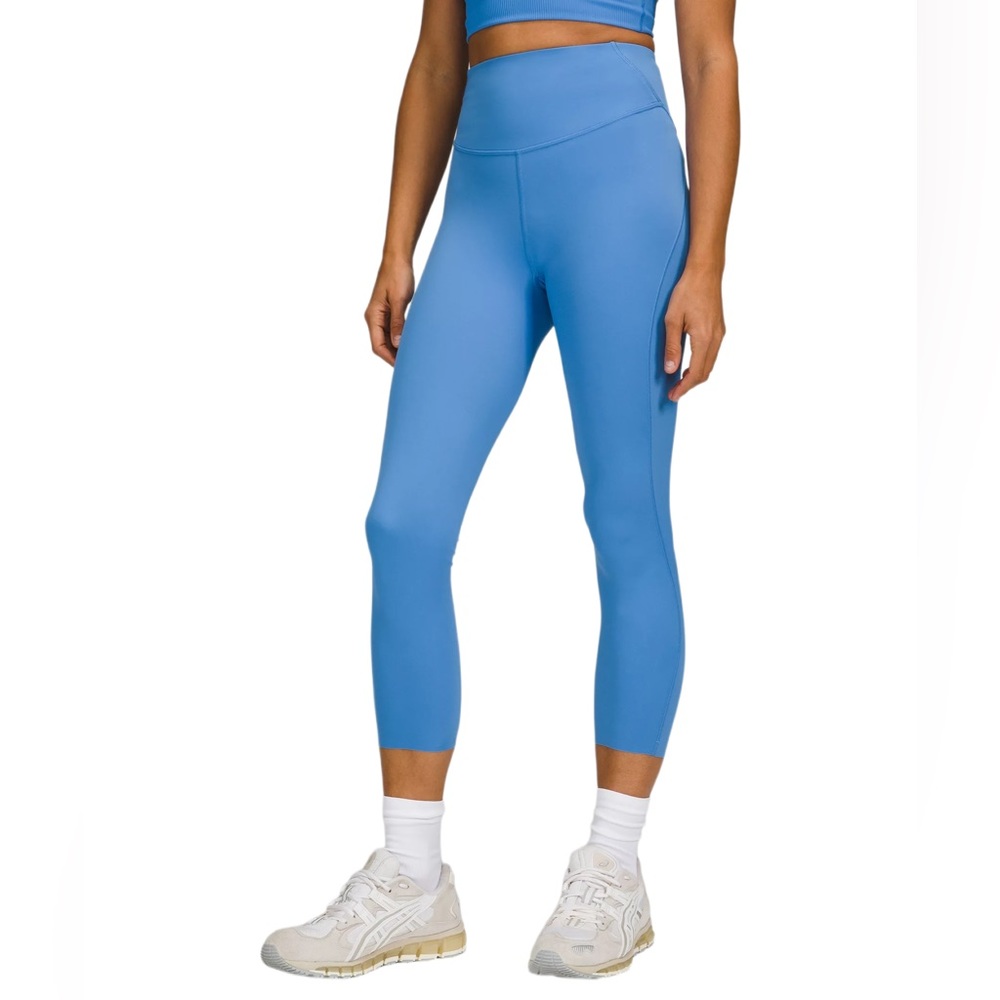 blue lululemon pace crop leggings